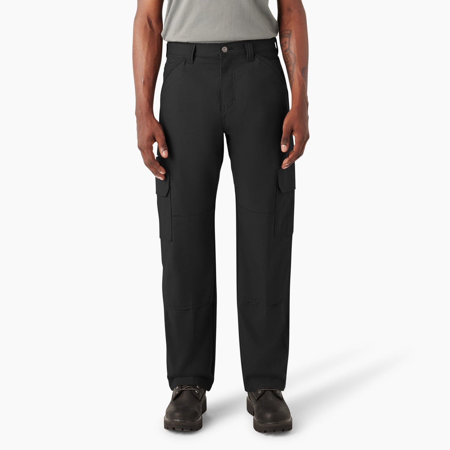 Black (BK),28