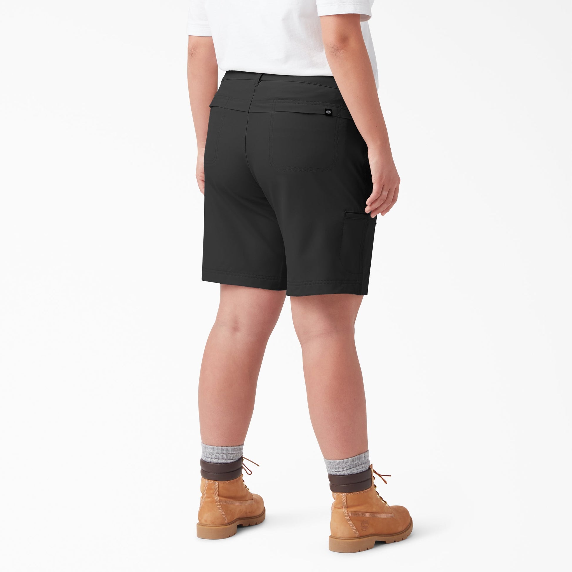 Dickies Women's Plus Cooling Relaxed Fit Shorts, 9"