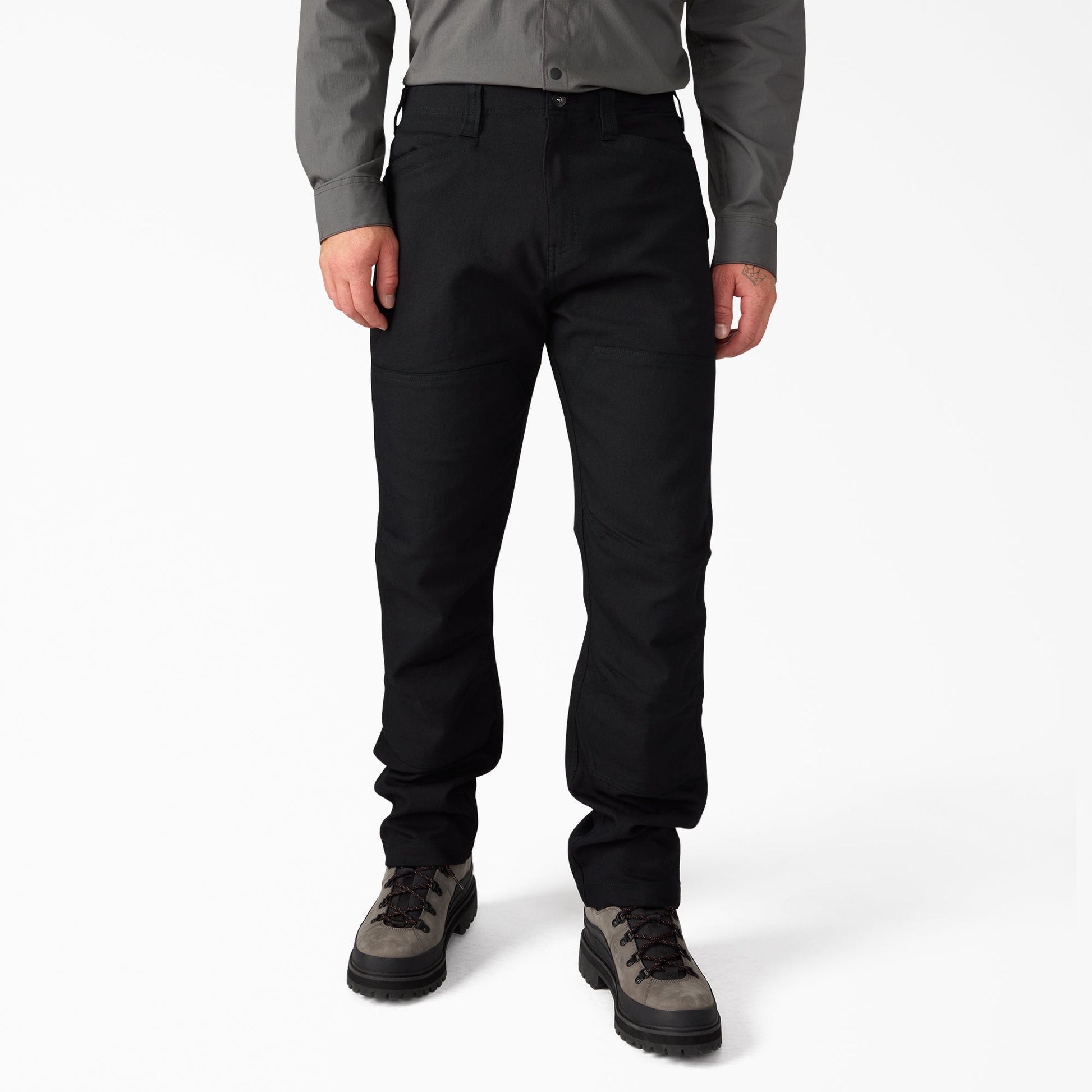 Black (BLK),28
